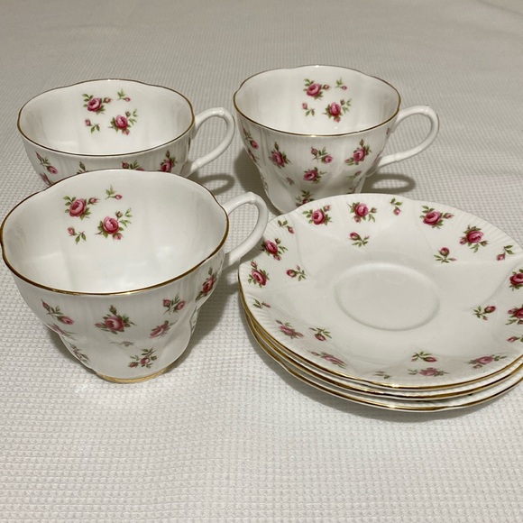 3 sets Vintage Royal Albert Bone China England, Rosalie pattern Tea Cup & Saucer - Picture 5 of 10